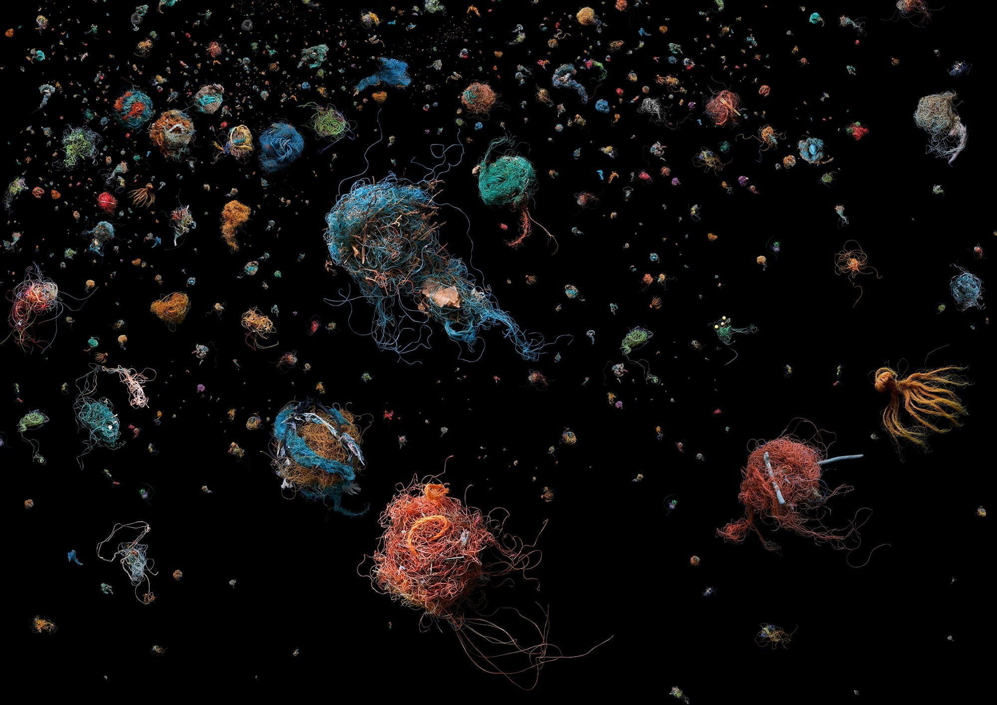 sea plastic photo